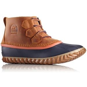 SOREL Women's 5 in. Out N About Leather Waterproof Duck Boots, Caramel size 8